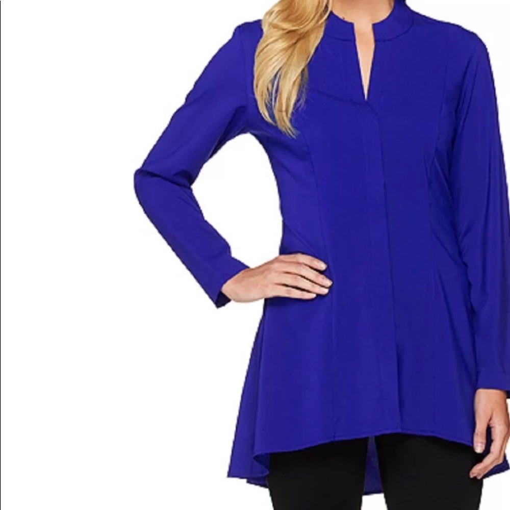 LOOKING FOR THIS TOP IN OTHER COLORS TOO SIZE 6-8